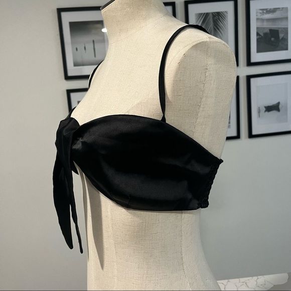 Victoria's Secret Black Satin Tie Front Bralette Sz.XL - Picture 10 of 12